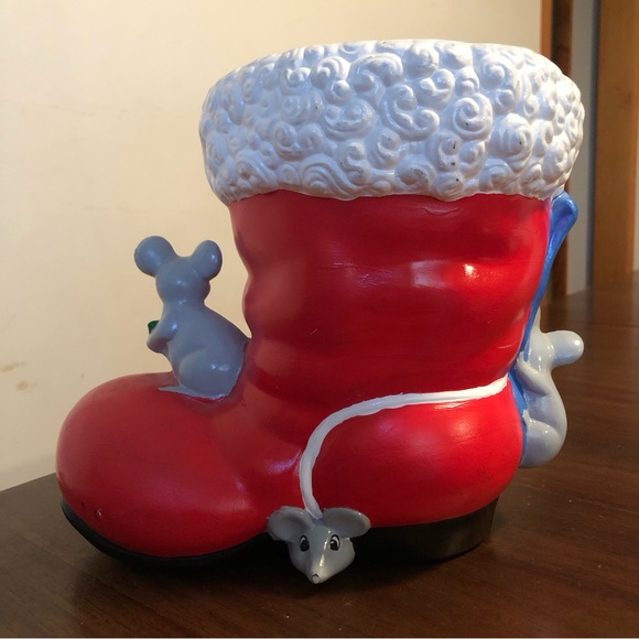 Vintage (1970’s) Large Ceramic Santa Boot with 3 Little Mice and Holly Leaf - Picture 3 of 9